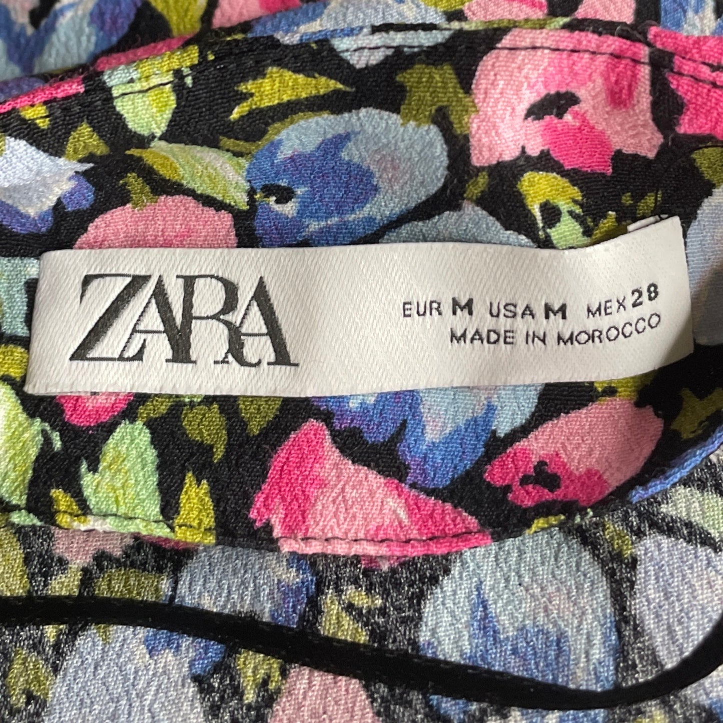 Vestido Zara Floral Manga Larga Negro-Talla M
