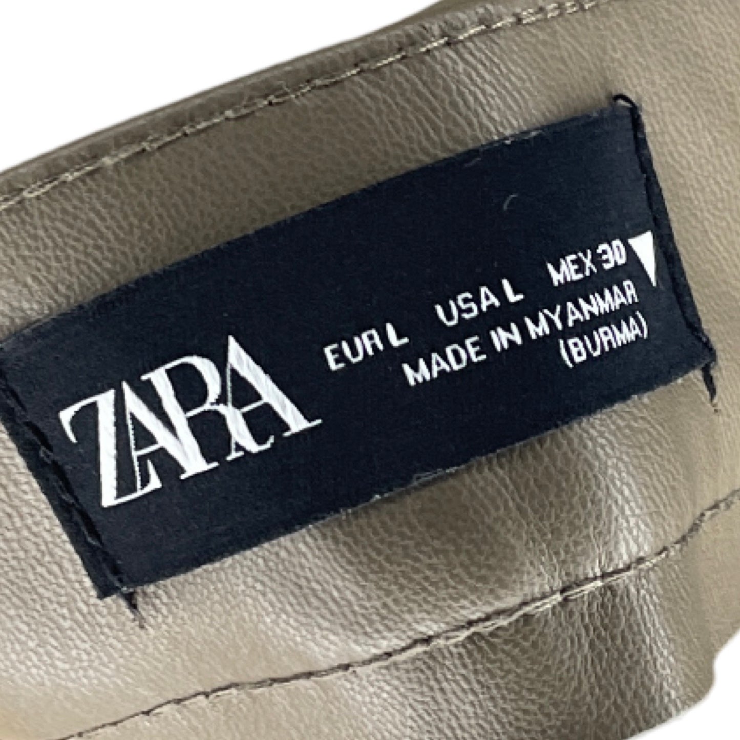 Pantalón ZARA Efecto Piel Marrón - Talla L