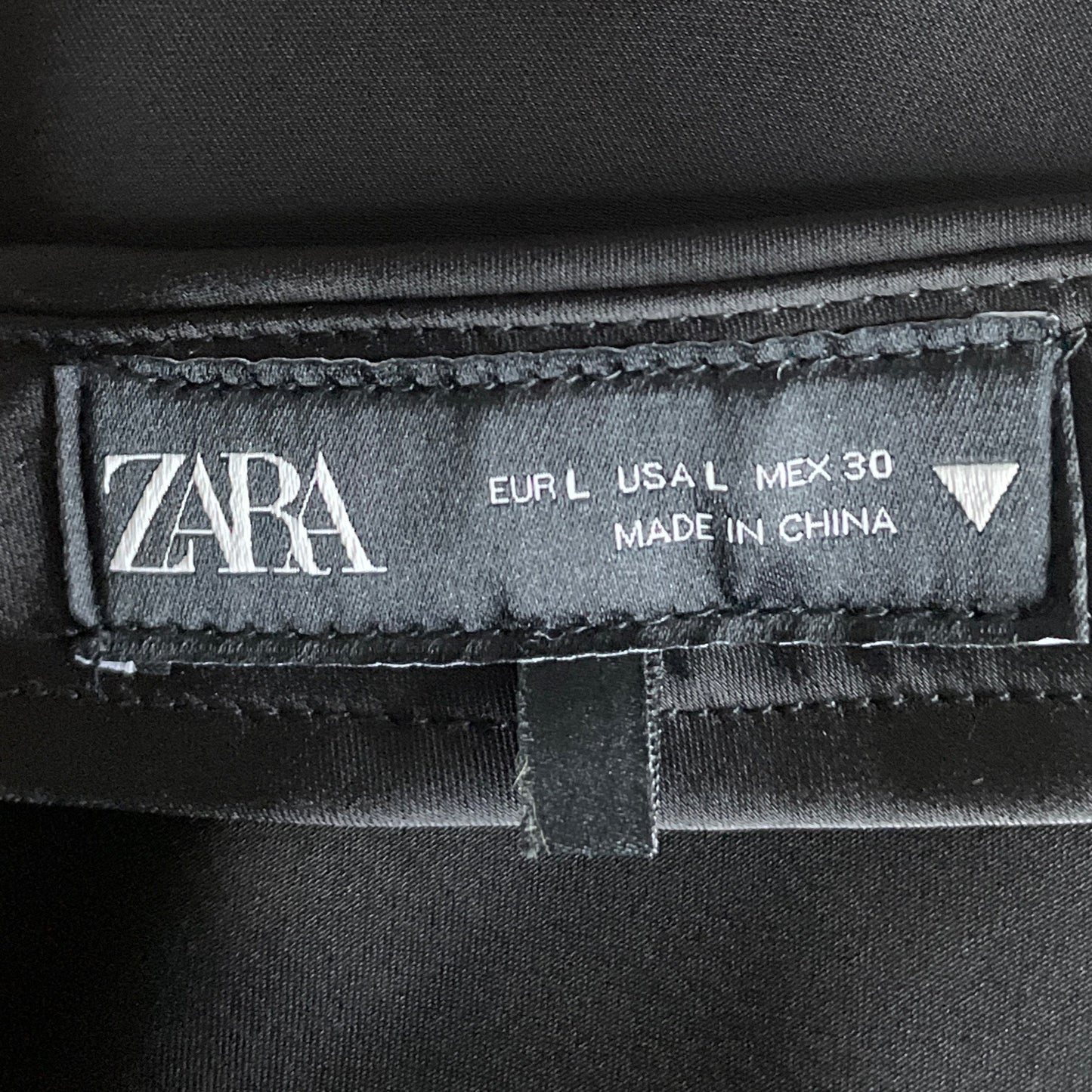 Falda Zara Corte Recto Negro-Talla L