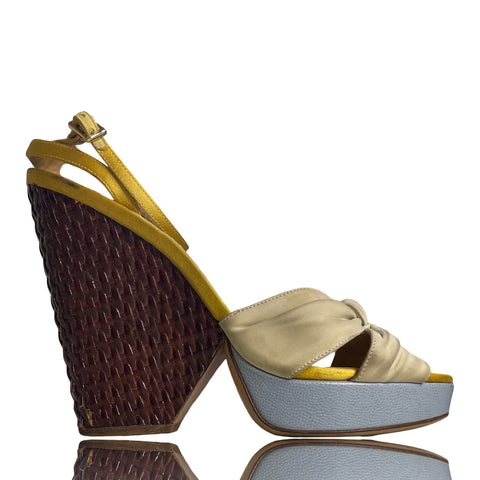 * Sandalias Salvatore Ferragamo Plataforma Amarillo-Talla 38.5