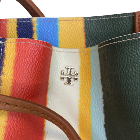 * Cartera Tory Burch Kerrington Drawstring Tote-Talla M