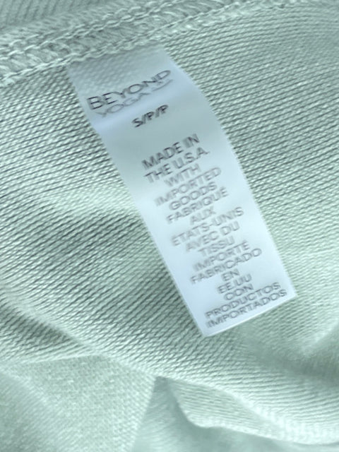 Top Beyond Yoga Mangas Larga Verde - Talla S