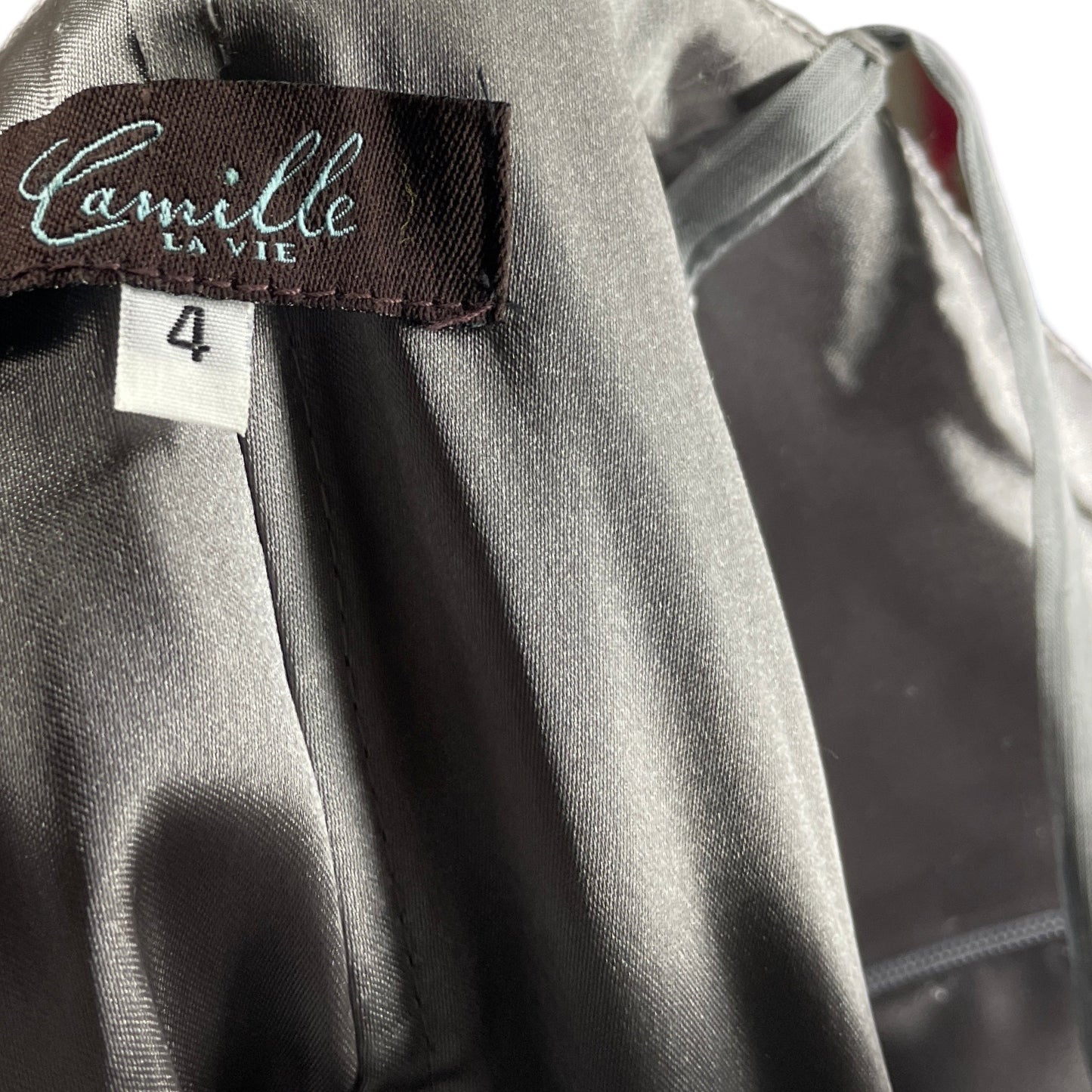 Vestido Camille La Vie Vuelos Pedreria Gris-Talla 4