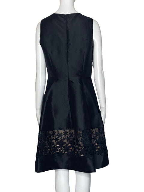 Vestido Ivanka Trump Encaje Floral Acampanado Negro-Talla 4