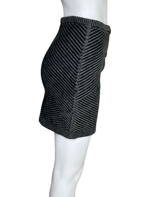 Falda Emory Park Acanalada Botones Gris-Talla S