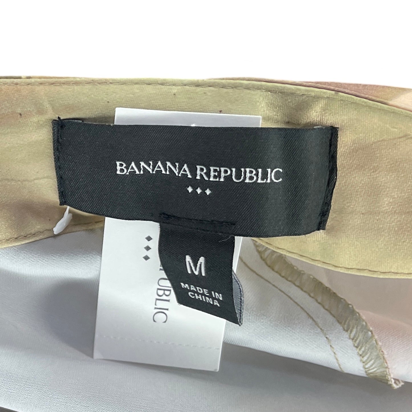 Falda Banana Republic Satinada Estampado Verde
-Talla M