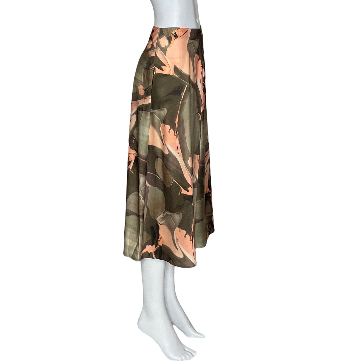 Falda Banana Republic Satinada Estampado Verde
-Talla M
