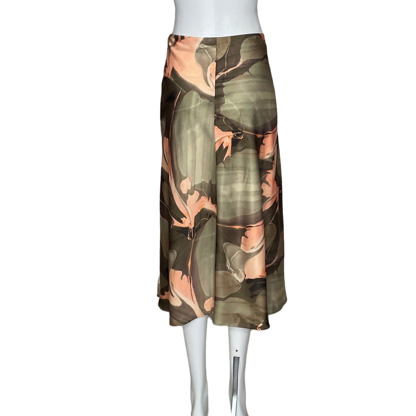 Falda Banana Republic Satinada Estampado Verde
-Talla M