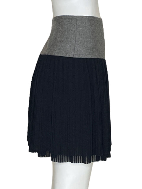 Falda Ted Baker Plisada Negro-talla 3