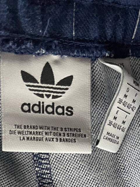 Set Adidas Original Liberty London Tonal Cali
Floral Azul-Talla L
