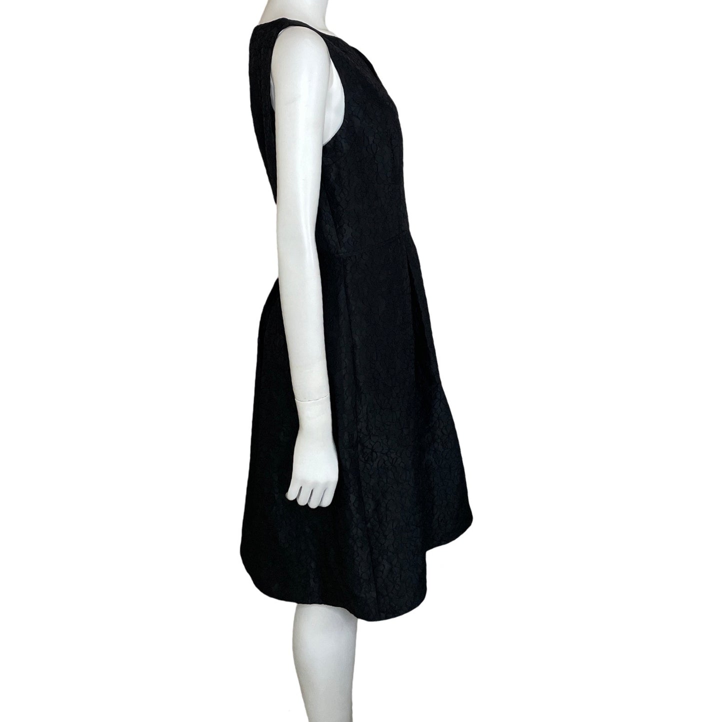 Vestido Adriana Papell Flores Estampado Sin
Mangas Negro-Talla 48