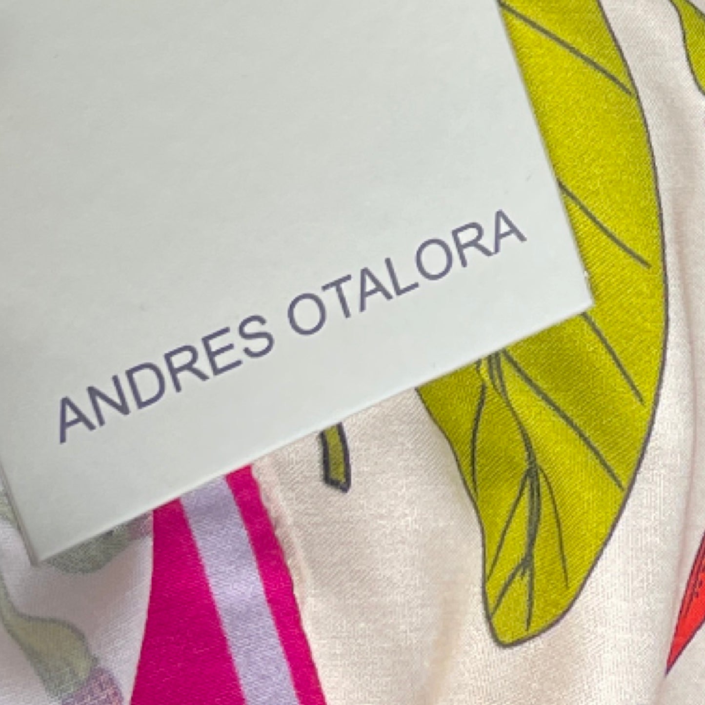 Vestido Andrea Otalora Hojas Beige - Talla L
