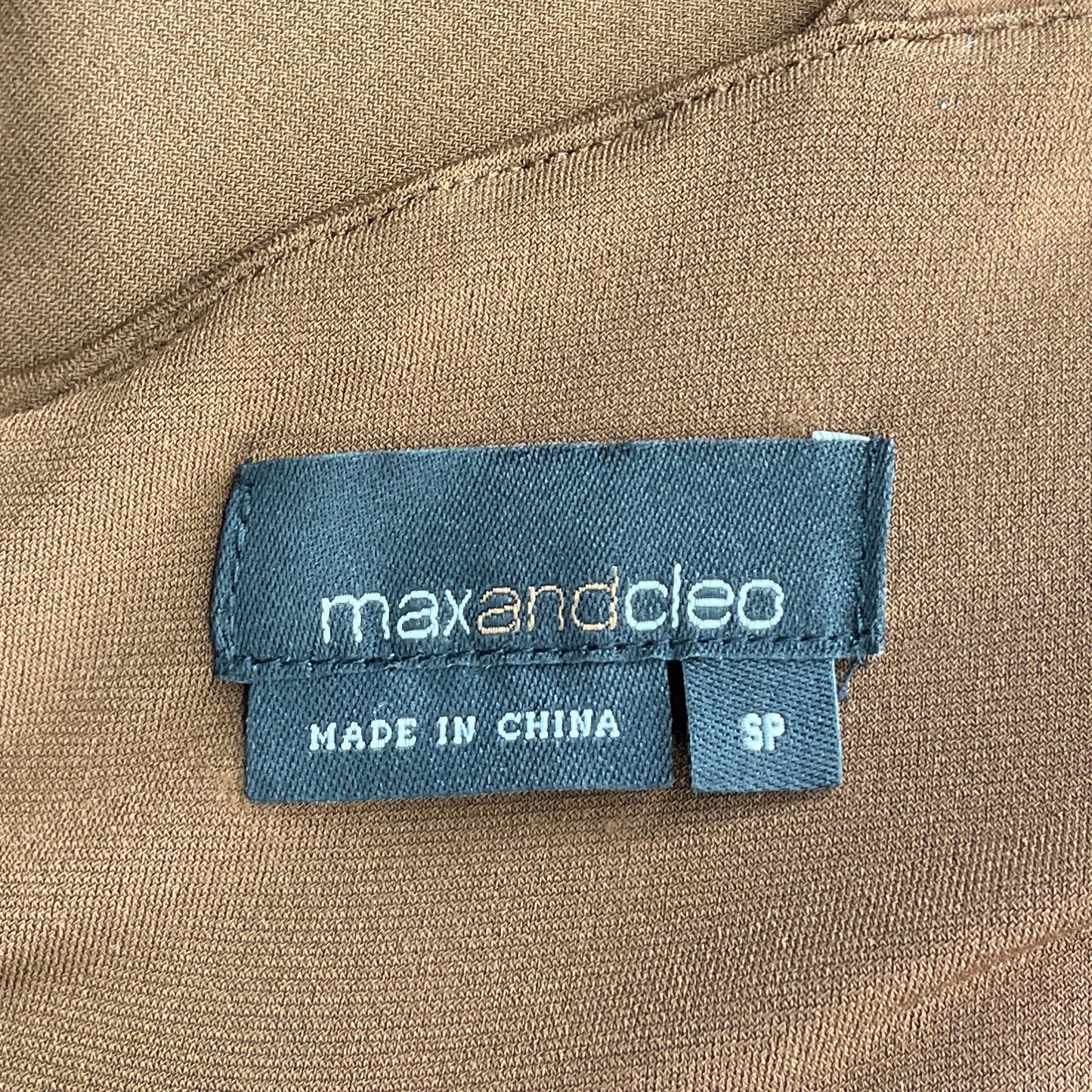 Vestido Max And Cleo Plisado Escote V Marrón-
Talla SP