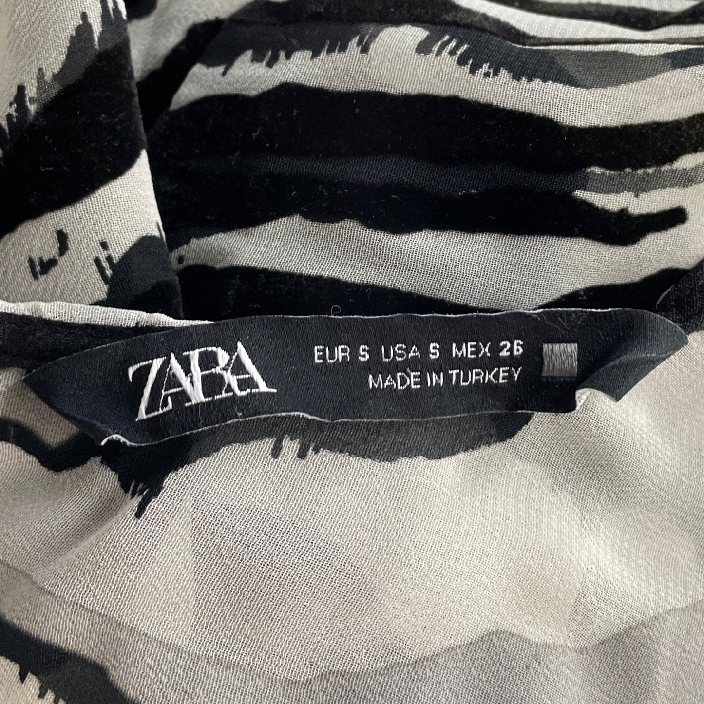 Vestido Zara Animal Print Blanco-Talla S