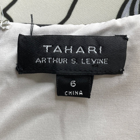 Vestido Tahari Floral Plisado Blanco-Talla 6