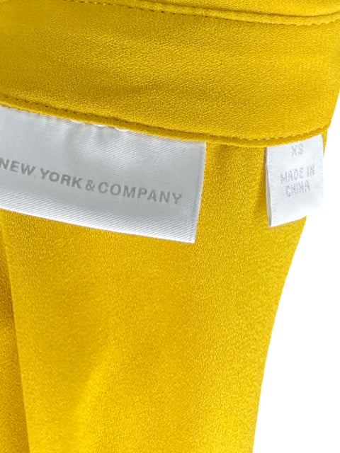 Blusa New York & Company Mangas Larga Amarillo - Talla XS