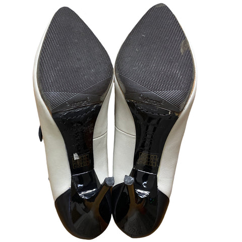 Calzado Karen Millen Heels Cerrados Blanco-
Talla 37