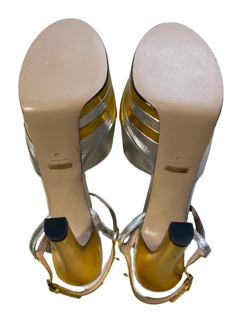 Calzado Gucci Metallic Angel Leather
Platform Pumps Dorado-Talla 40