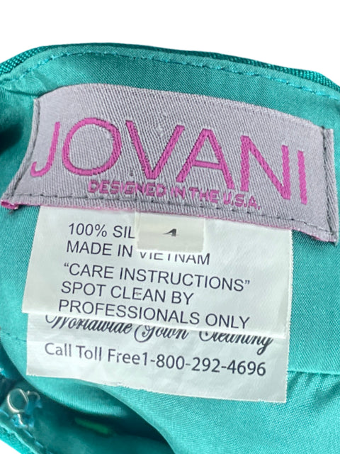 Vestido Jovani Halter Open Back Verde-Talla 4