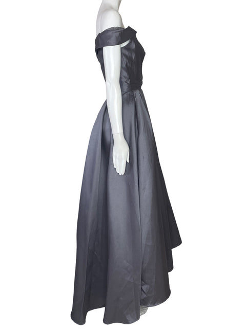Vestido Xscape Acampanado Off Shoulder Gris-Talla 8