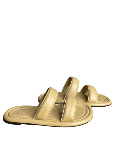 Calzado Zara Acolchado Beige-Talla 37