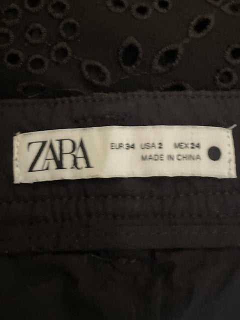 Pantalón Zara Troquelado Negro-Talla 2