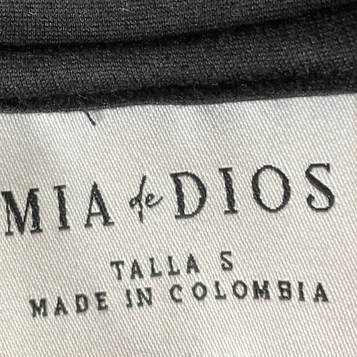 Sueter Mia De Dios Mangas Bombachas Negro-
Talla S