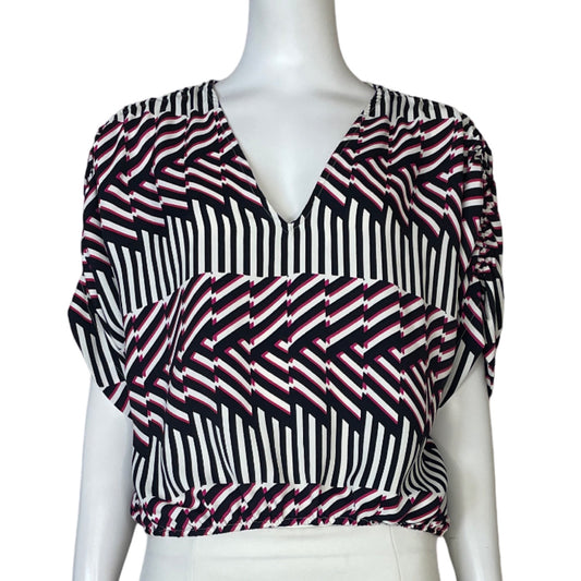 Blusa Express Estampado Línea Fucsia - Talla S