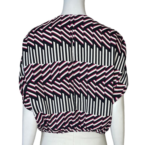 Blusa Express Estampado Línea Fucsia - Talla S