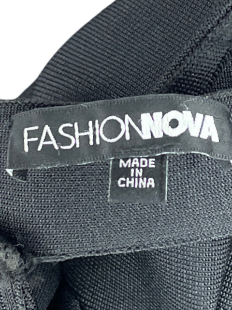 Vestido Fashion Nova One Shoulder Vuelo Negro-Talla L