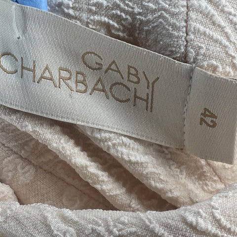 Vestido Gaby Charbach Hombros Descubiertos Vuelos Beige - Talla 42