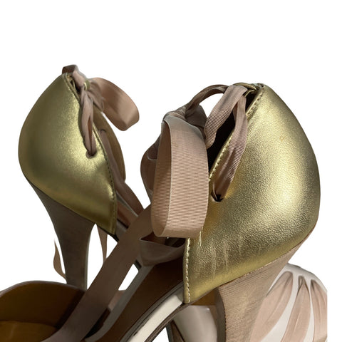 * Sandalias Fendi Nutcracker Beige-Talla 39