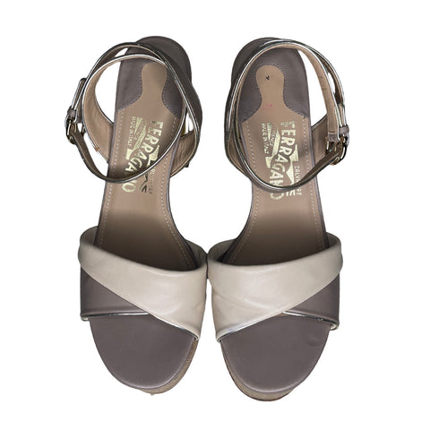 * Calzado Salvatore Ferragamo Gaga Beige-Talla