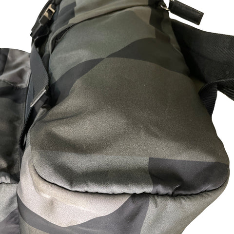 * Bolso Prada Tessuto Nylon Negro