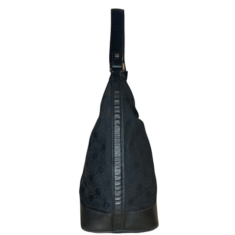 * Cartera Salvatore Ferragamo
Hobo Negro- Talla M