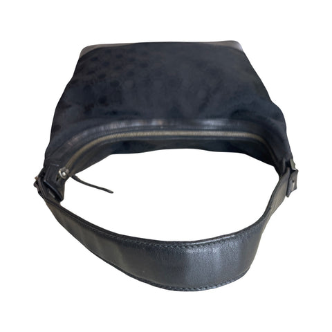 * Cartera Salvatore Ferragamo
Hobo Negro- Talla M