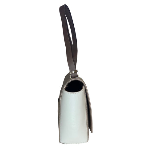 * Cartera Carolina Herrera Flap Shoulder Beige-Talla S