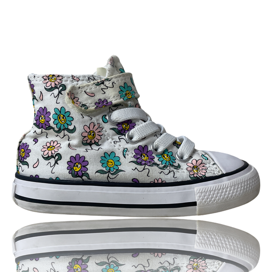 Calzado Converse Chuck Taylor Flores
Blanco-Talla 22