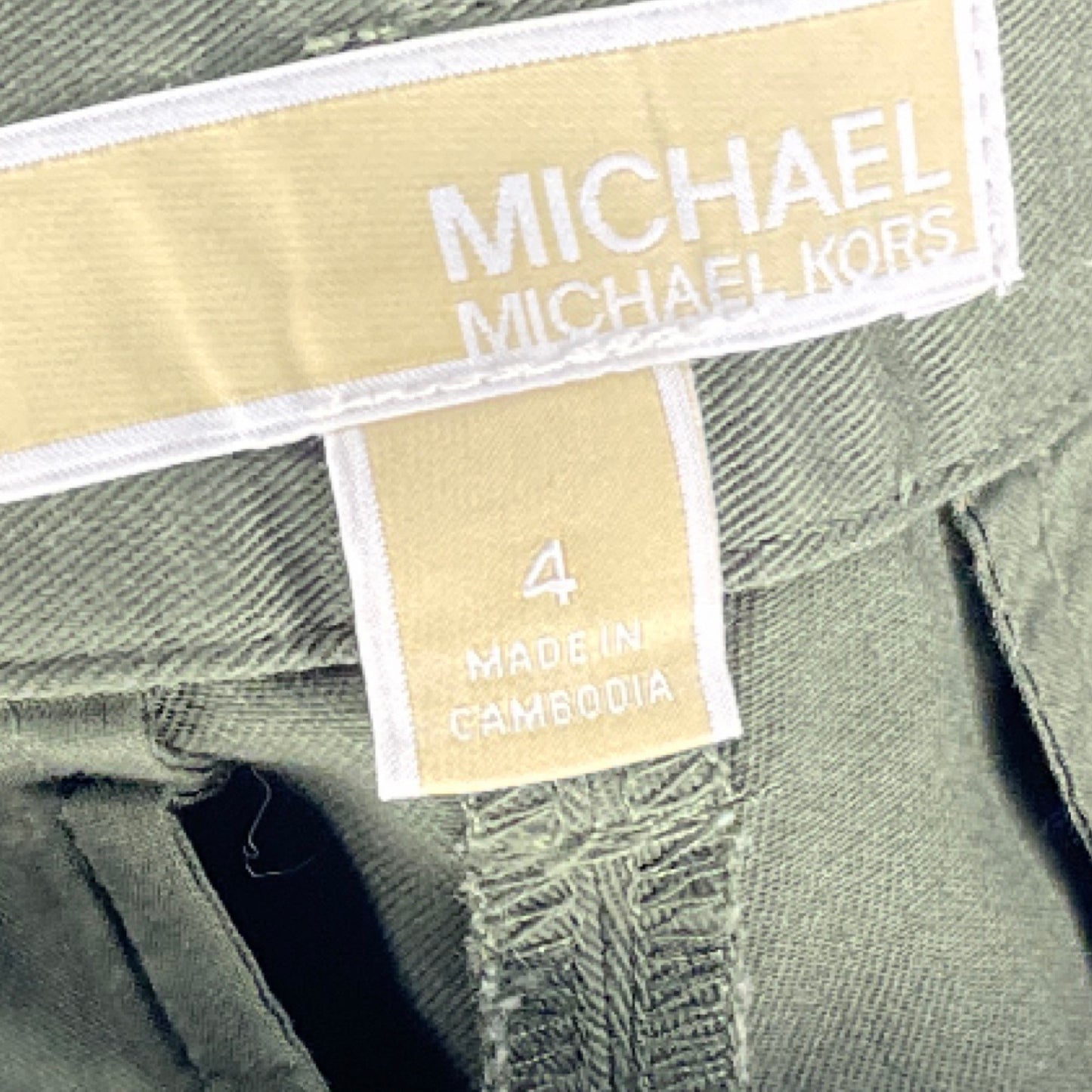 Short Michael Kors Verde-Talla 4