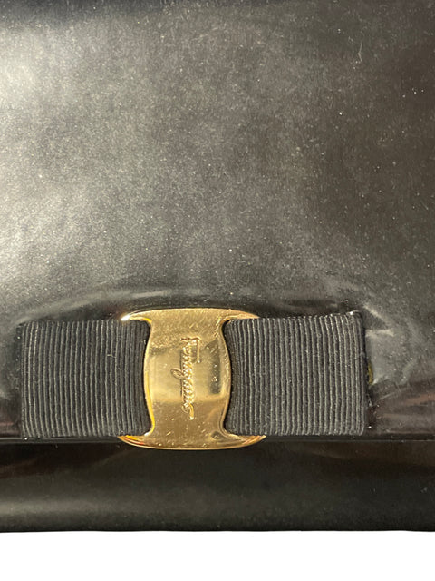 * Bolso Ferragamo Crossbody Charol Negro-Talla S