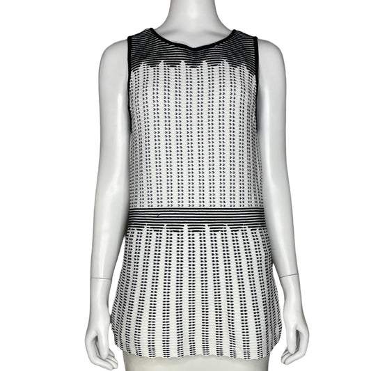 Blusa White House Black Market Peplum Blannco
-Talla L