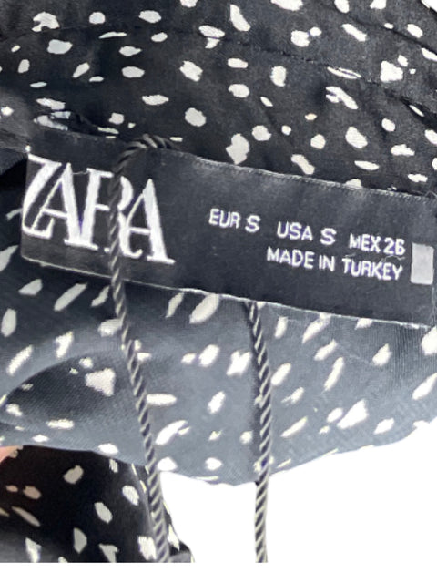 Falda Zara Midi Bolas Negro - Talla S