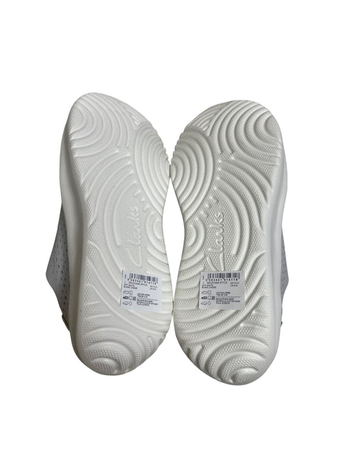 Calzado Clarks Solevana Beige - Talla 6.5