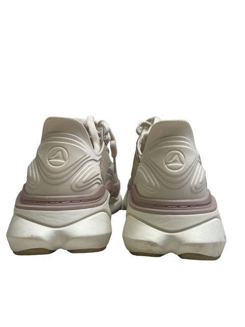 Calzado Clarks Pace Walk Beige - Talla 6