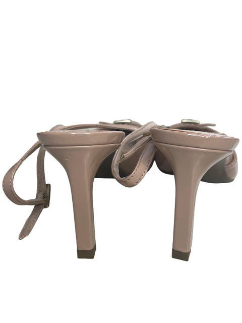 Calzado Annie Klein Punta con Tiritas Beige- Talla 7.5