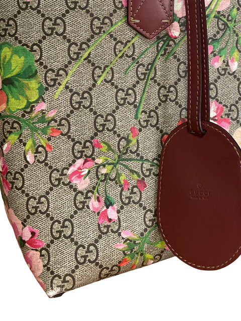 * Cartera Gucci GG Blooms Totte Reversible Rojo Vino-Talla S