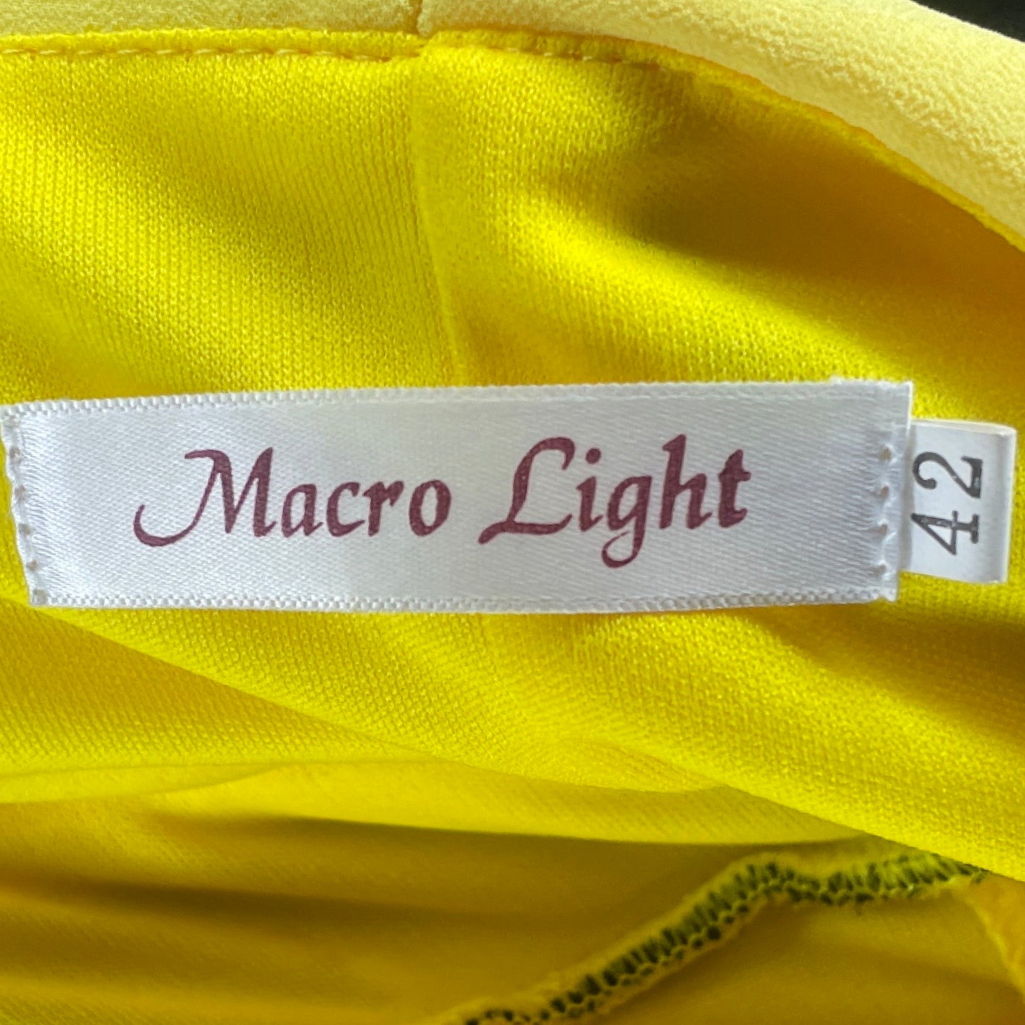 Vestido Macro Light Pecho Encaje Amarillo-Talla 42