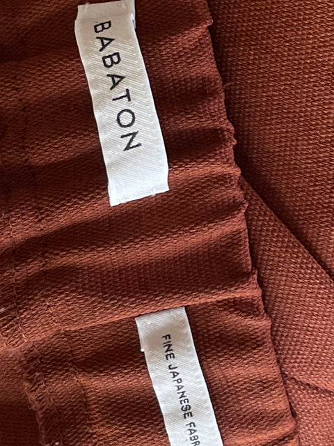 Pantalón Babaton Pliegues Slim Fit Marrón-Talla 6