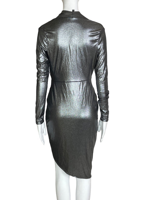 Vestido Uptown Satinado Plateado- Talla M