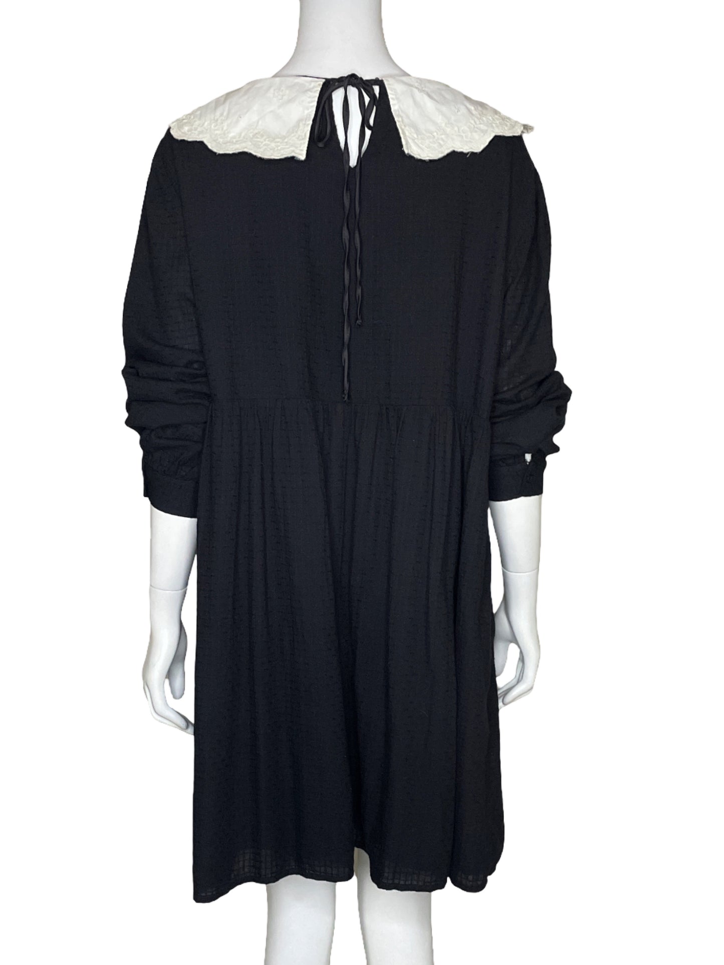 Vestido Zara Cuello Encaje Negro - Talla XXL